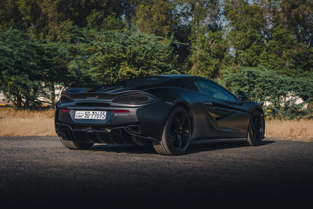 2018 McLaren 570S - Image 15 of 31
