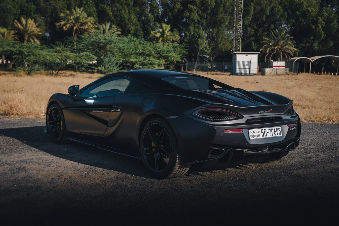 2018 McLaren 570S - Image 13 of 31