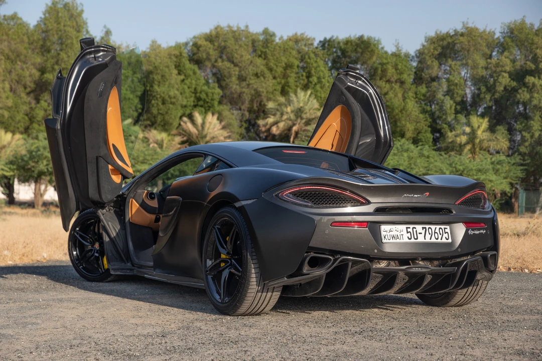 2018 McLaren 570S - Image 21 of 31
