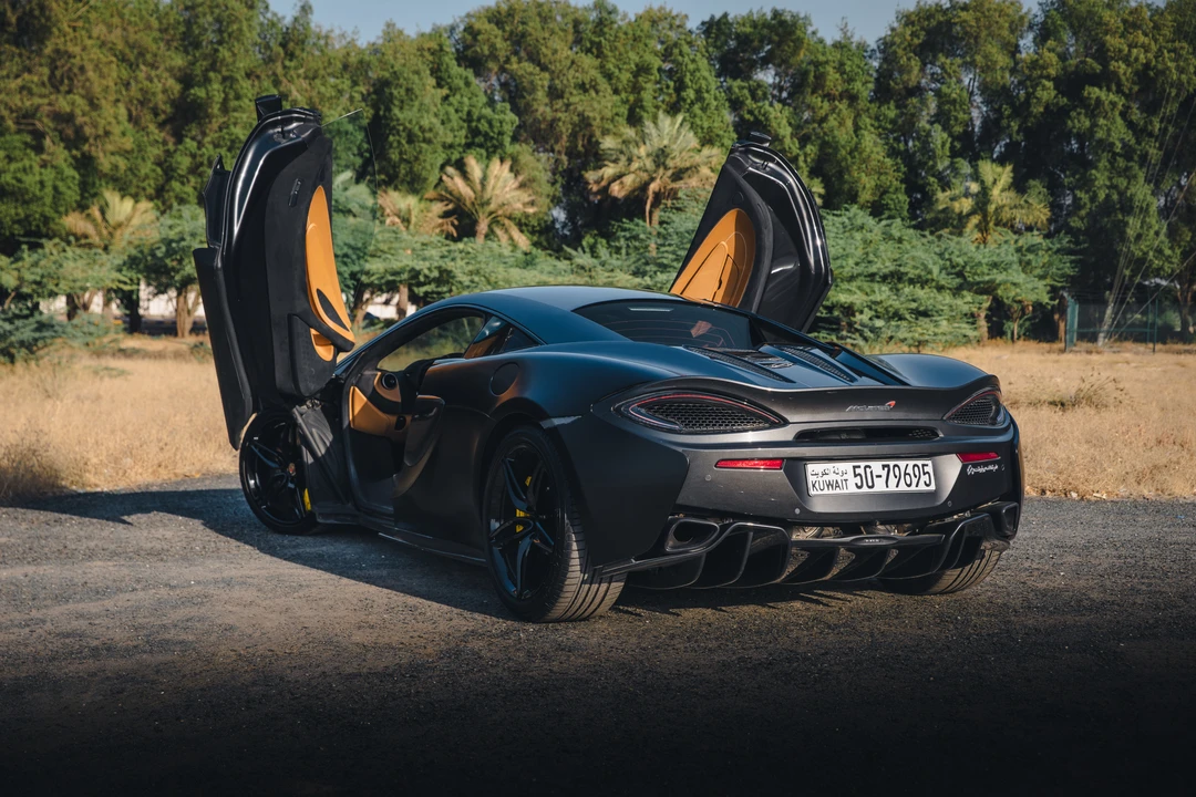 2018 McLaren 570S - Image 20 of 31