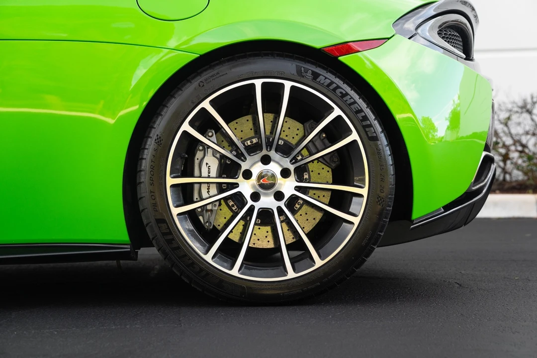 2018 McLaren 570S - Image 29 of 31