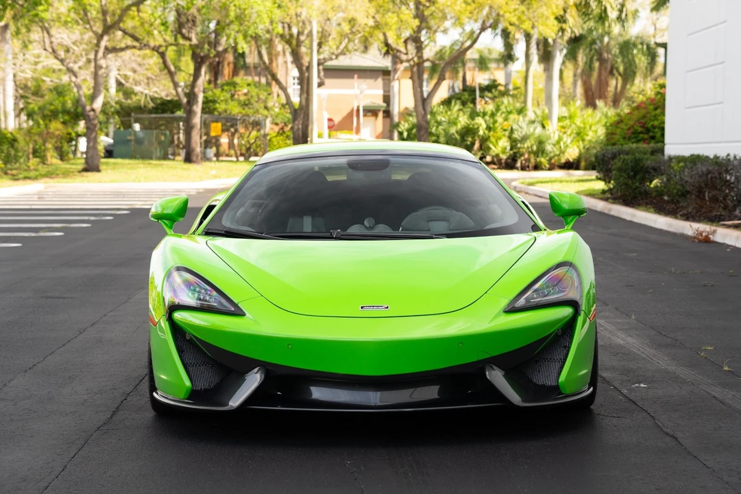 2018 McLaren 570S - Image 2 of 31
