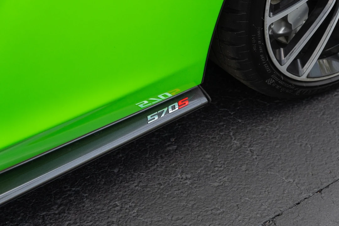 2018 McLaren 570S - Image 14 of 31
