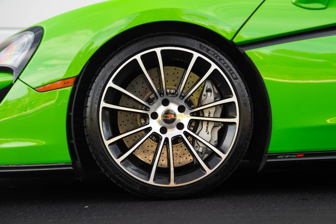 2018 McLaren 570S - Image 25 of 31