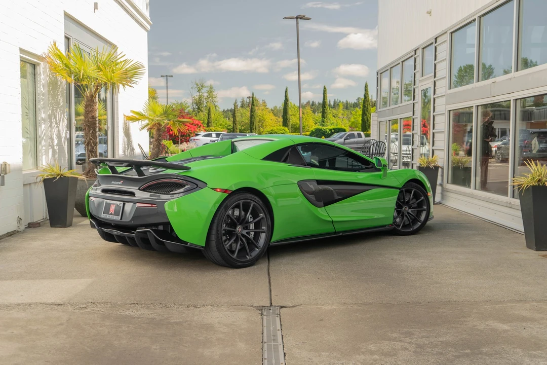 2018 McLaren 570S - Image 7 of 31