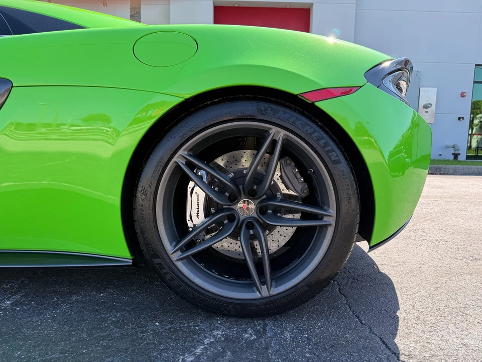 2018 McLaren 570S - Image 10 of 21