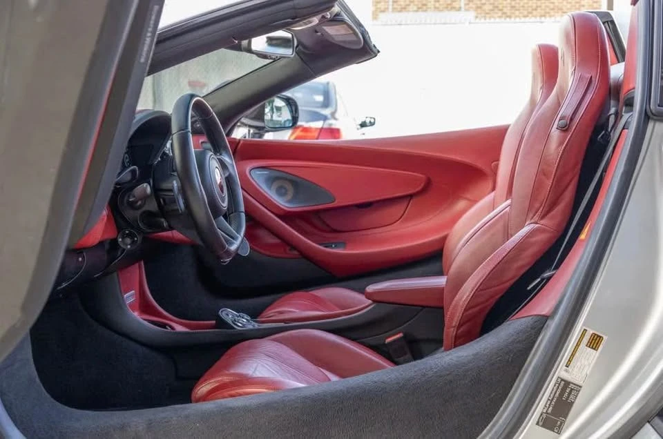 2018 McLaren 570S Spider - Image 8 of 9