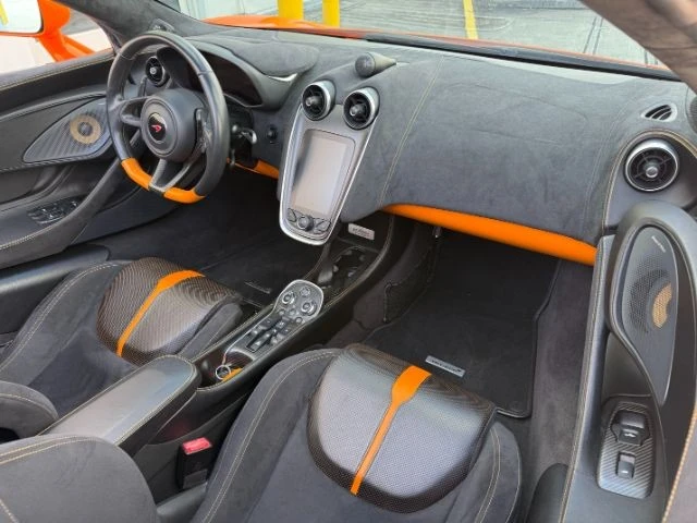 2018 McLaren 570S Spider - Image 19 of 21