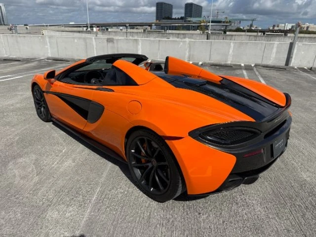 2018 McLaren 570S Spider - Image 11 of 21