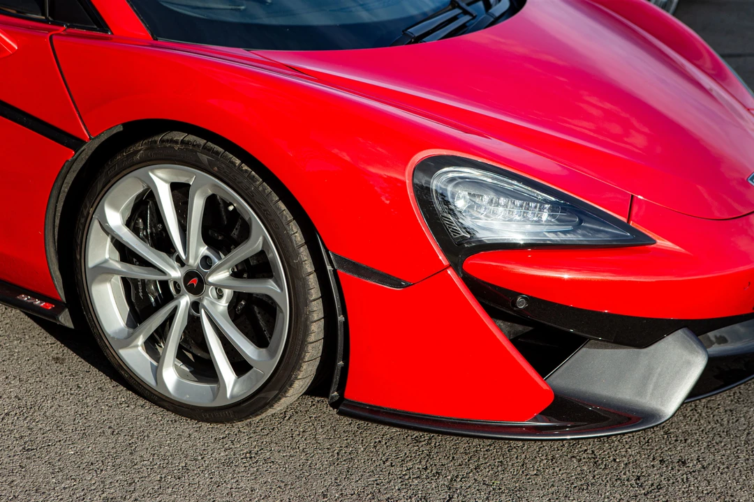 2018 McLaren 570S Spider - Image 19 of 25