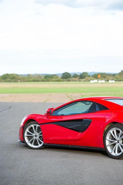 2018 McLaren 570S Spider - Image 3 of 25