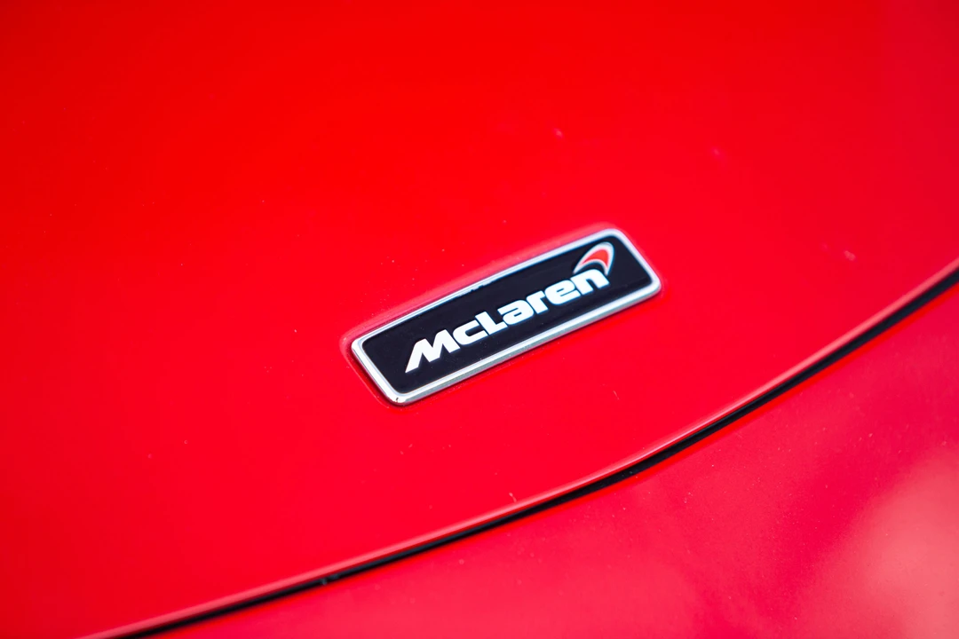 2018 McLaren 570S Spider - Image 14 of 25