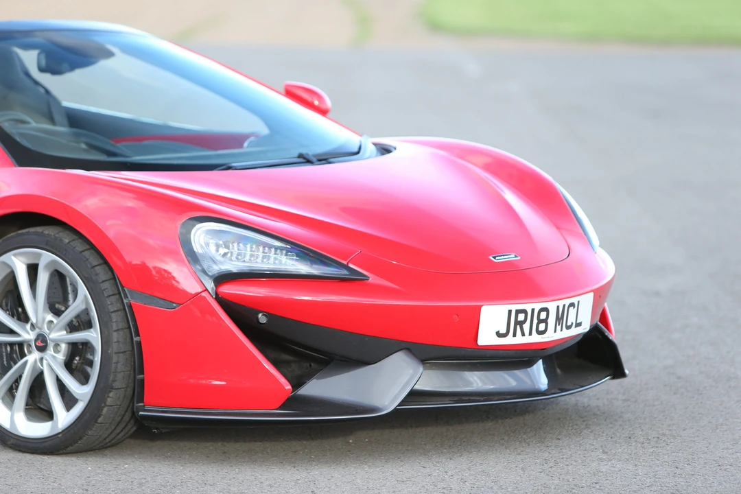 2018 McLaren 570S Spider - Image 24 of 25