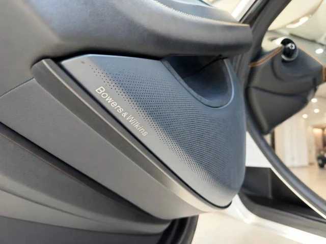 2018 McLaren 570S Spider - Image 20 of 25