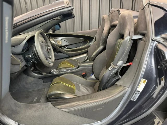 2018 McLaren 570S Spider - Image 14 of 26