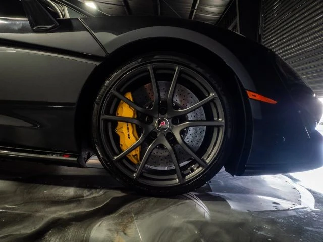 2018 McLaren 570S Spider - Image 20 of 21
