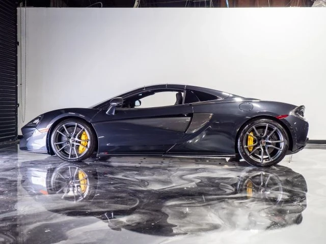 2018 McLaren 570S Spider - Image 14 of 21
