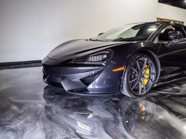 2018 McLaren 570S Spider - Image 16 of 21