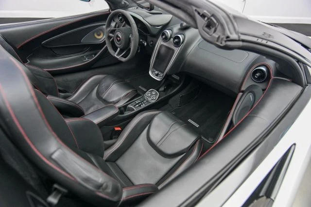 2018 McLaren 570S Spider - Image 18 of 31
