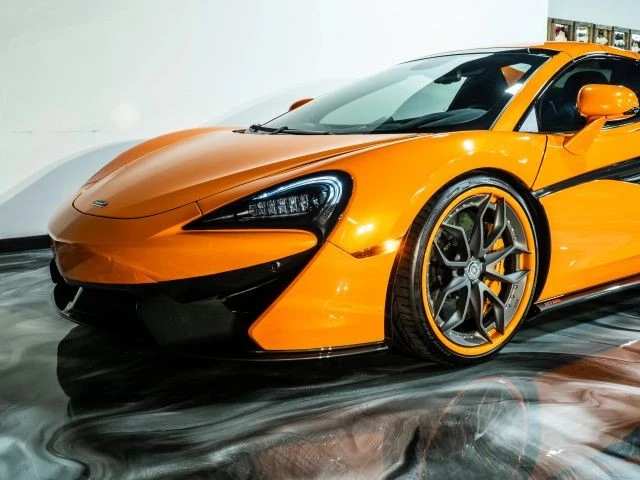 2018 McLaren 570S Spider - Image 16 of 21