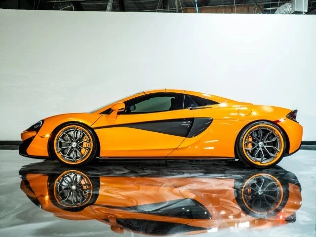 2018 McLaren 570S Spider - Image 14 of 21