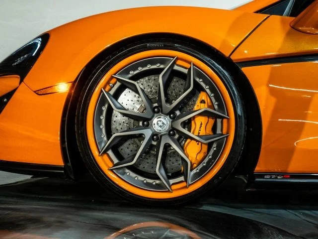 2018 McLaren 570S Spider - Image 17 of 21