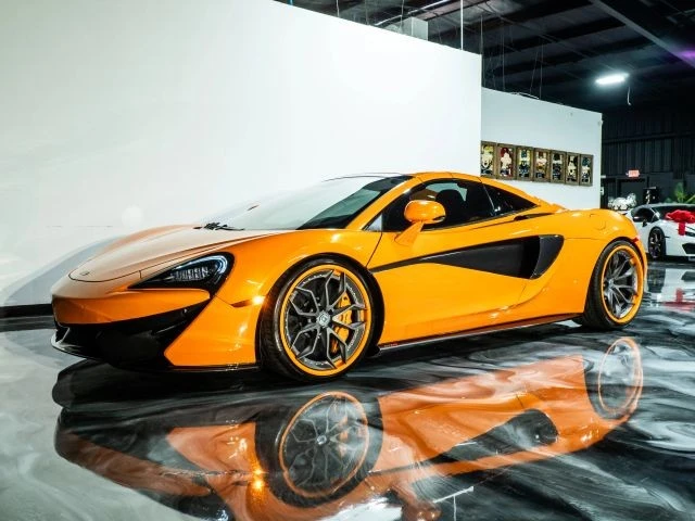 2018 McLaren 570S Spider - Image 15 of 21