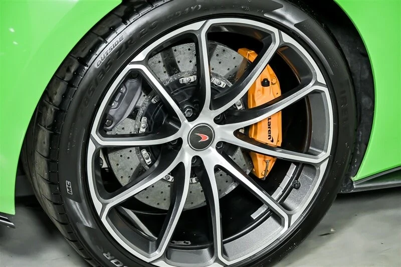 2018 McLaren 570S Spider - Image 16 of 21