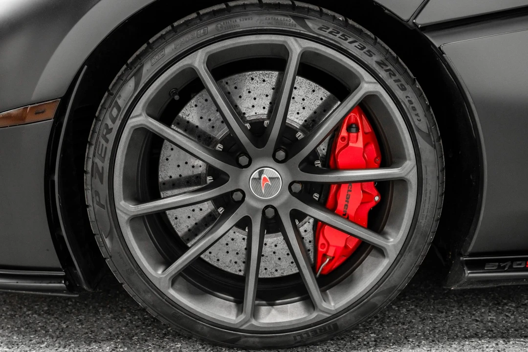 2018 McLaren 570S Spider - Image 9 of 21