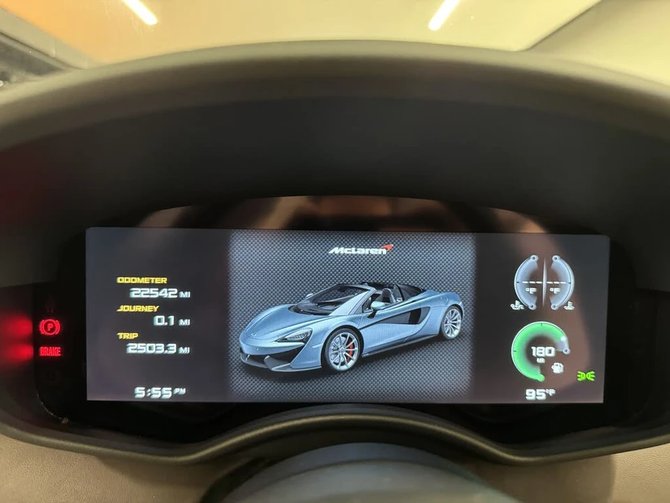 2018 McLaren 570S Spider - Image 10 of 21