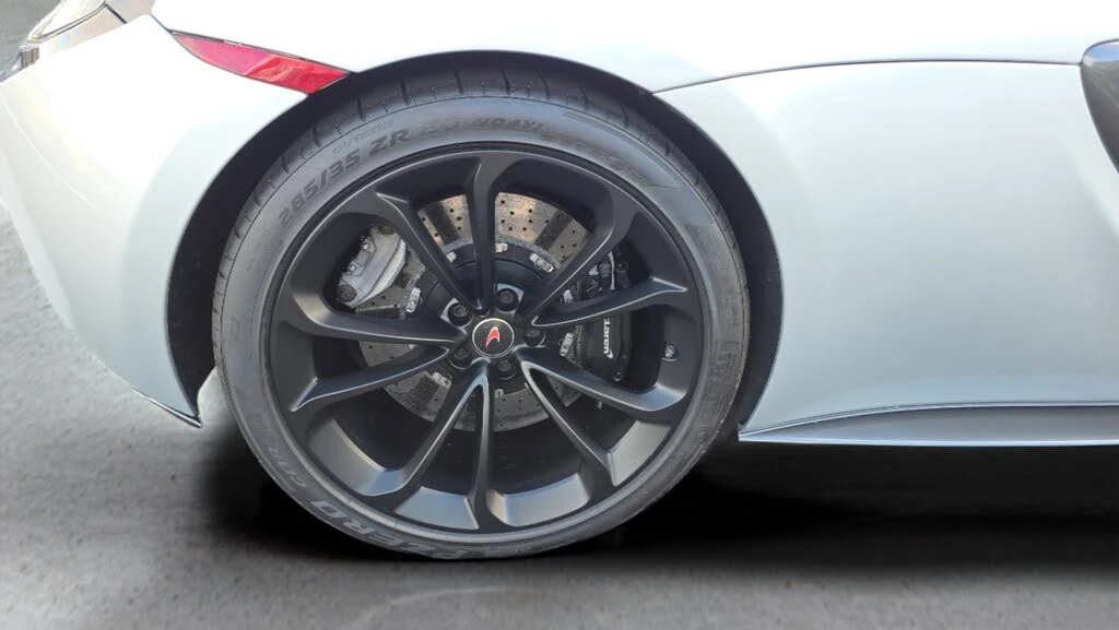 2018 McLaren 570S - Image 14 of 31