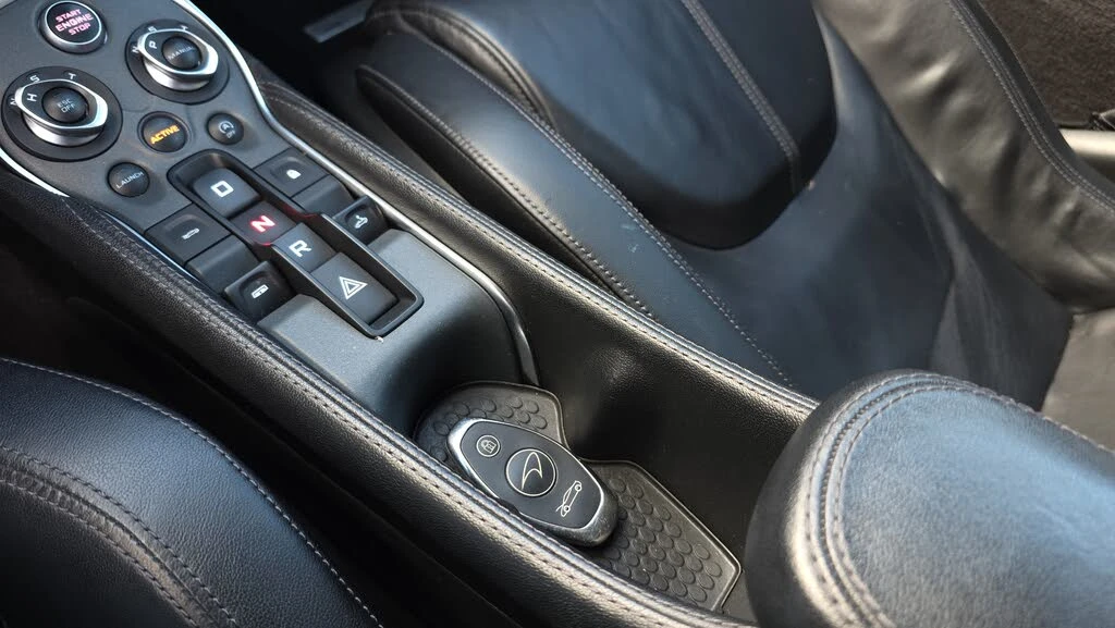 2018 McLaren 570S - Image 31 of 31