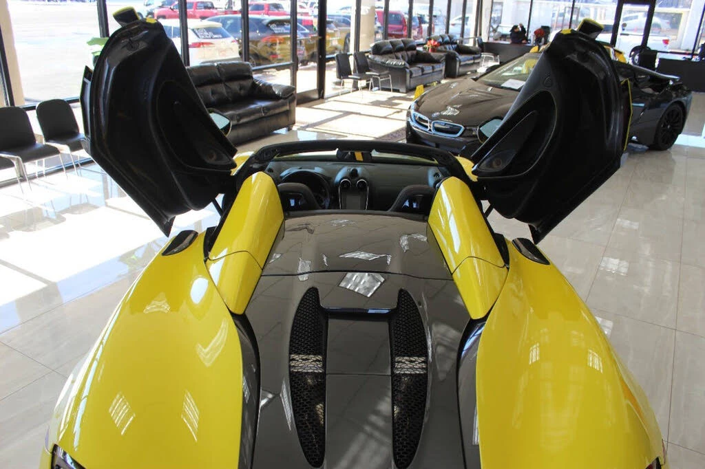 2018 McLaren 570S Spider - Image 7 of 26