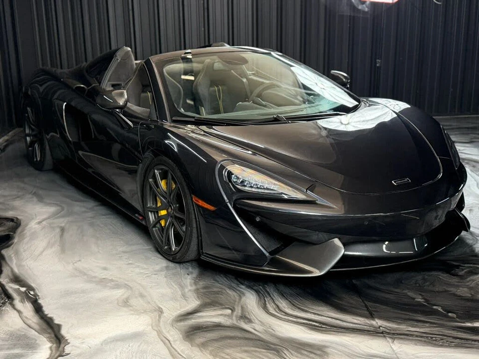 2018 McLaren 570S Spider - Image 11 of 26