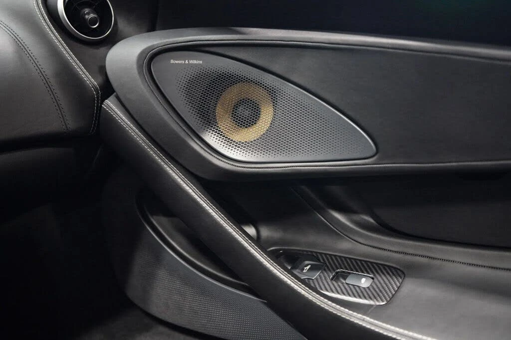 2018 McLaren 570S Spider - Image 27 of 31