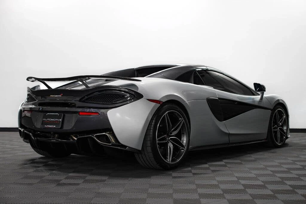 2018 McLaren 570S Spider - Image 9 of 31