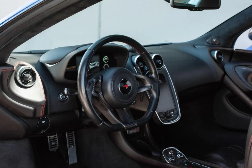 2018 McLaren 570S Spider - Image 10 of 31