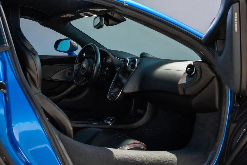 2018 McLaren 570S Spider - Image 16 of 31