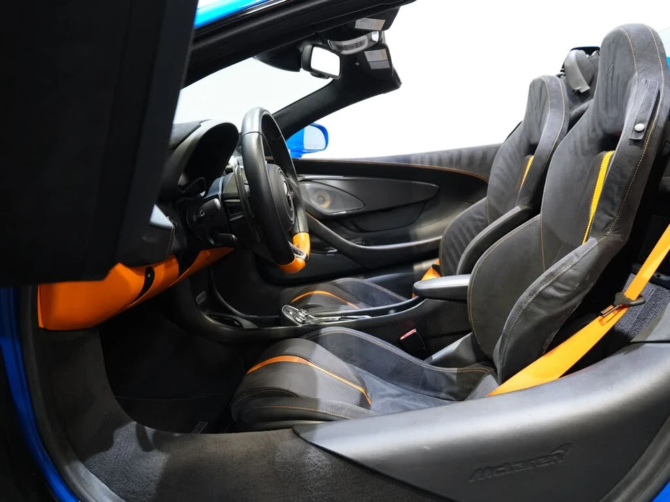2018 McLaren 570S Spider - Image 28 of 31