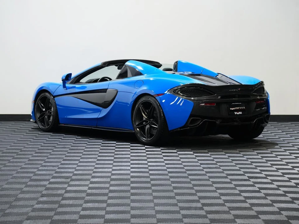 2018 McLaren 570S Spider - Image 8 of 31