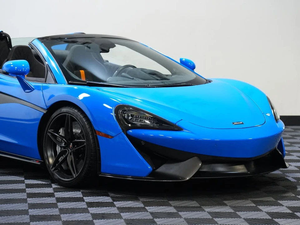 2018 McLaren 570S Spider - Image 9 of 31