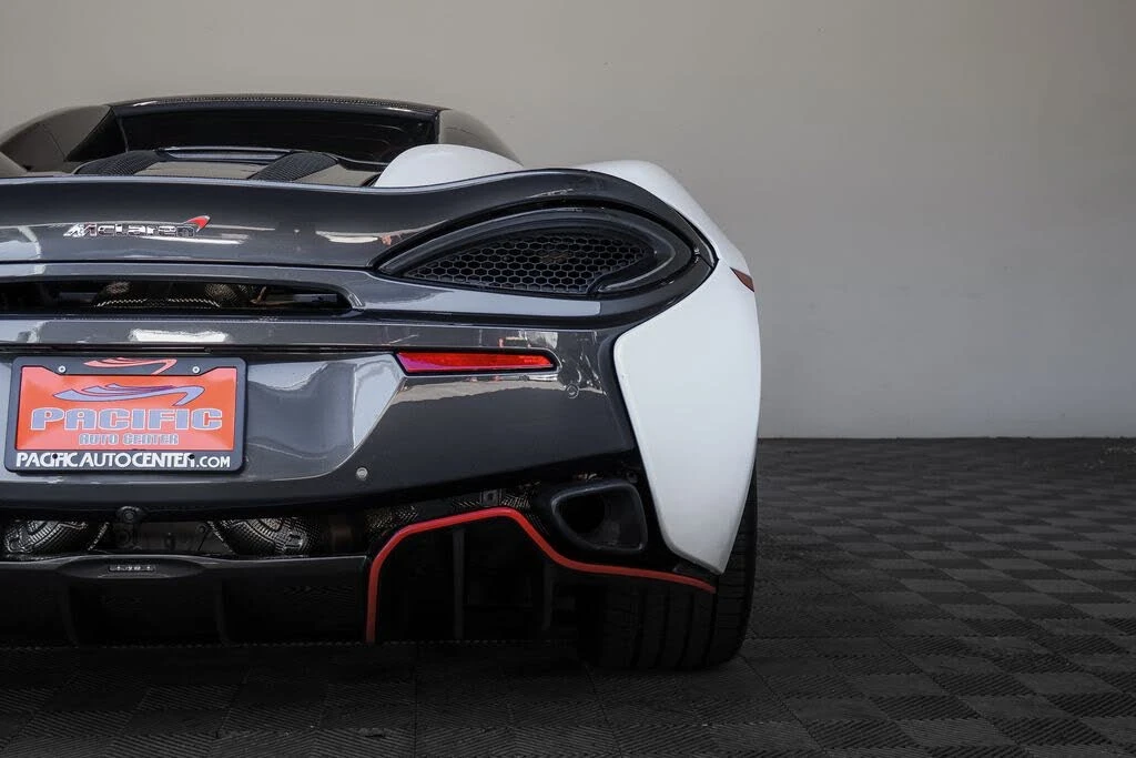 2018 McLaren 570S Spider - Image 20 of 31