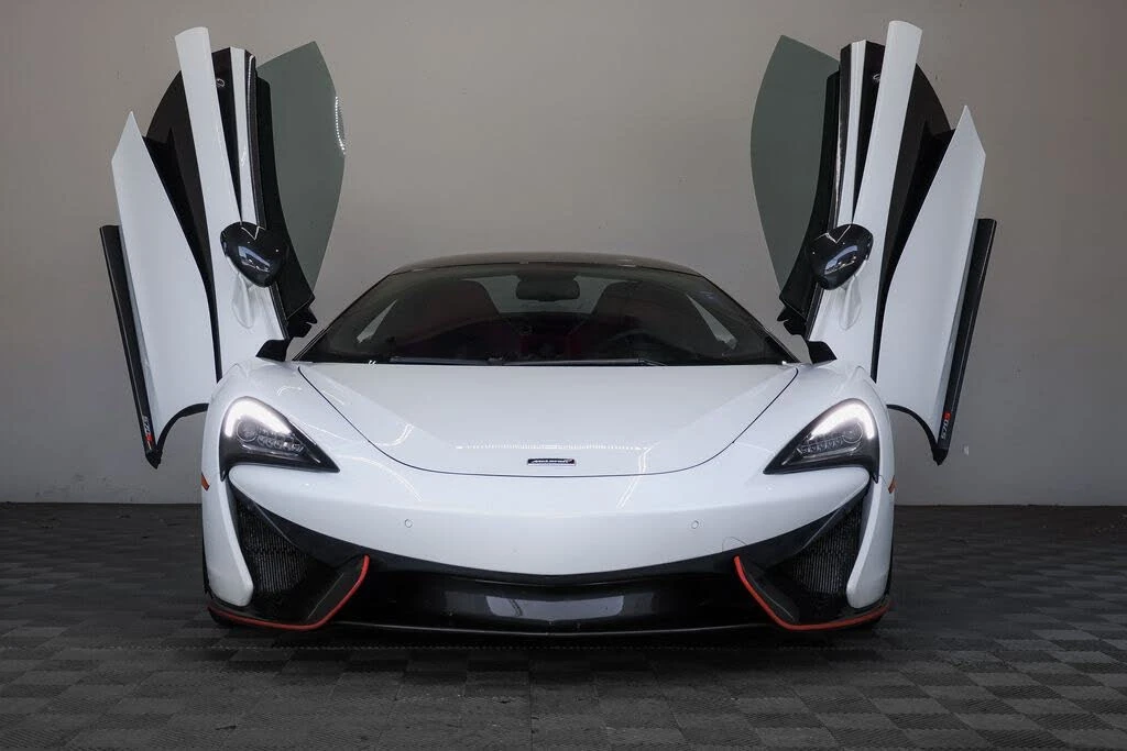 2018 McLaren 570S Spider - Image 10 of 31