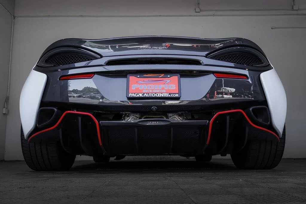 2018 McLaren 570S Spider - Image 22 of 31