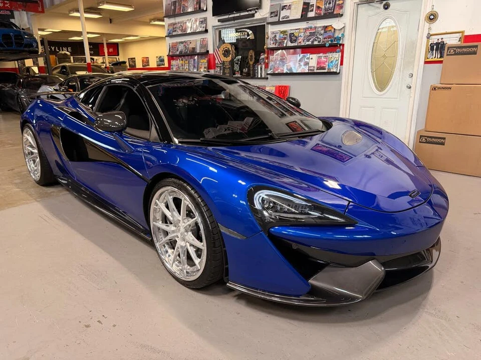 2018 McLaren 570S Spider - Image 27 of 31