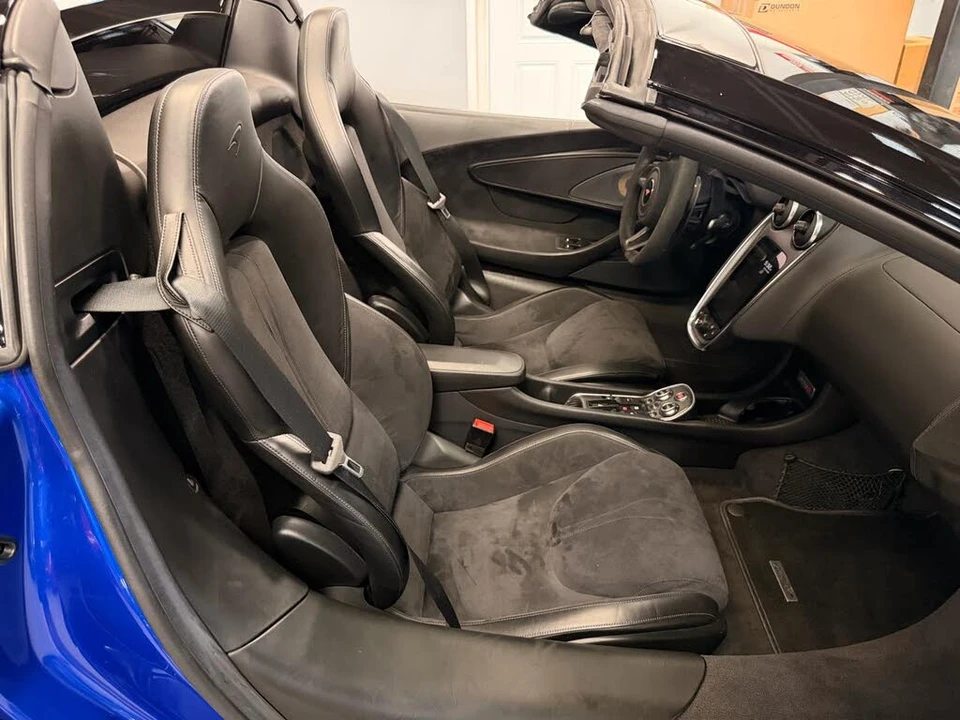 2018 McLaren 570S Spider - Image 23 of 31