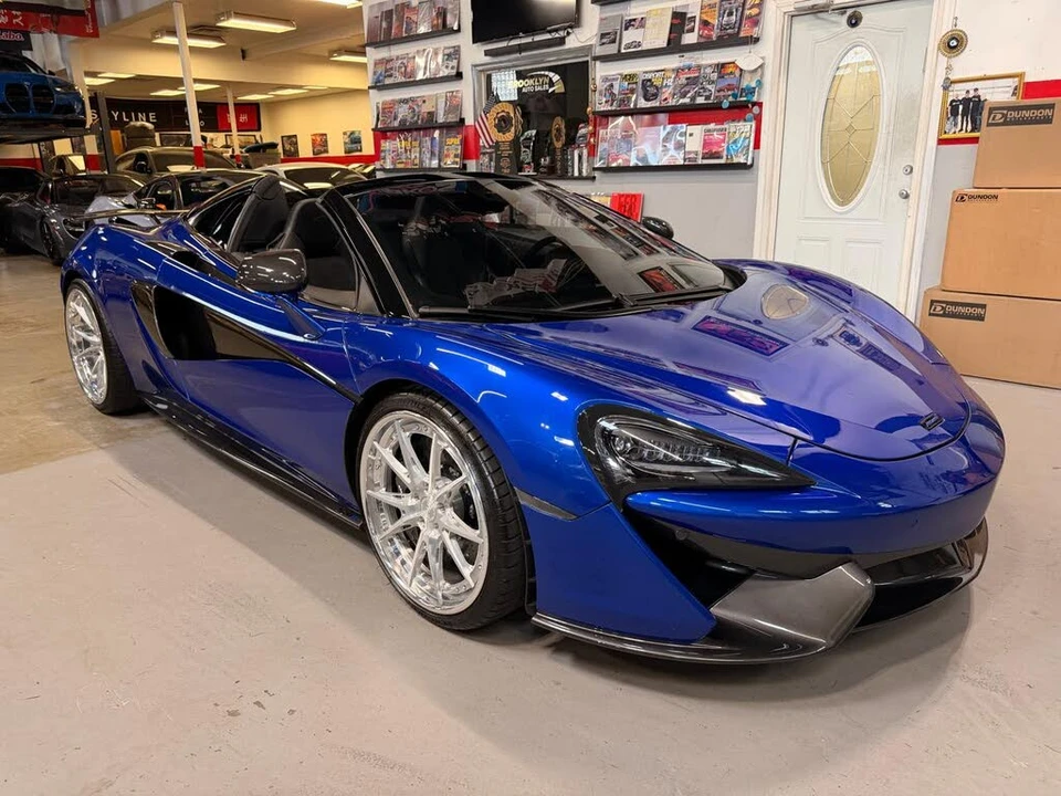 2018 McLaren 570S Spider - Image 3 of 31