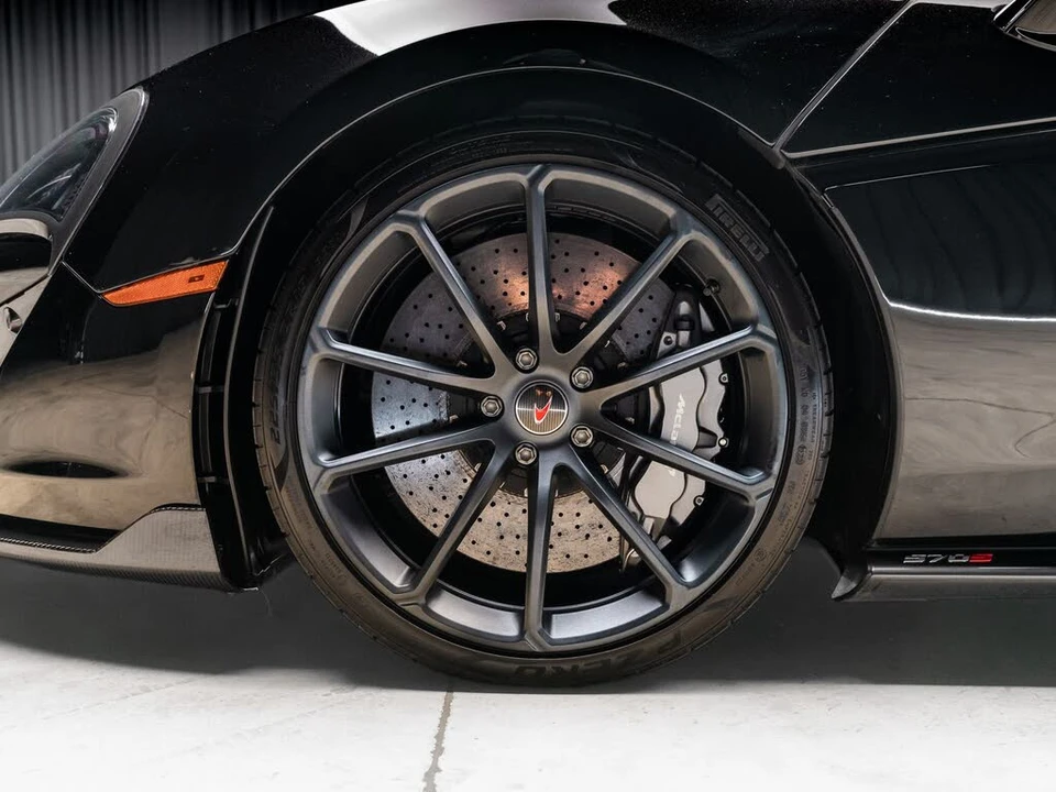 2018 McLaren 570S Spider - Image 24 of 31