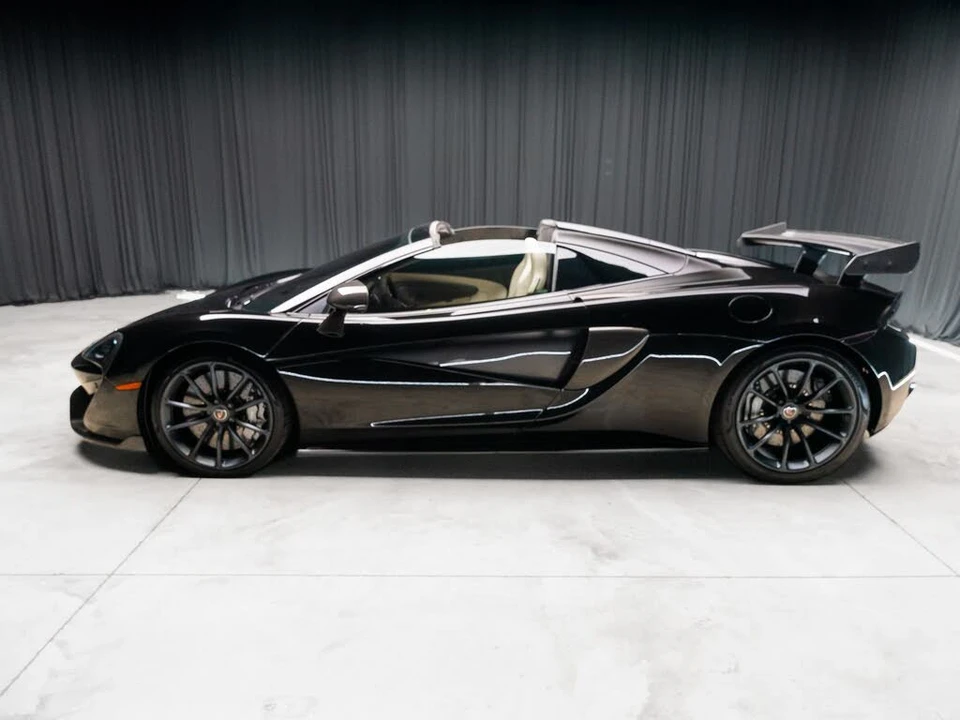 2018 McLaren 570S Spider - Image 12 of 31