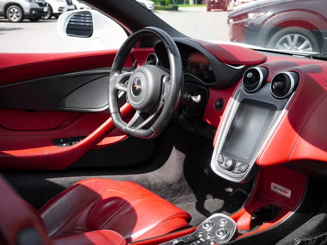 2018 McLaren 570S Spider - Image 30 of 31